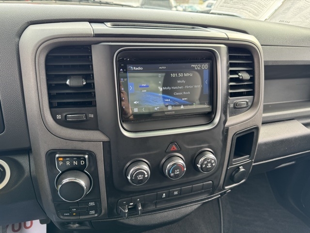 RAM 1500 Express 4x4 Reg Cab 6'4" Box 2018