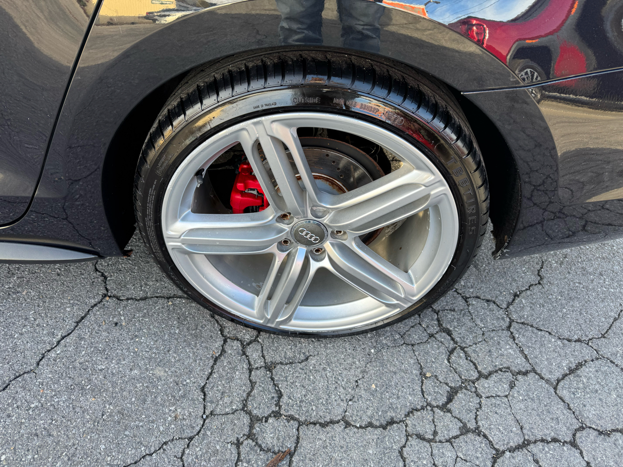 Volkswagen GLI 4dr Sdn DSG 2012