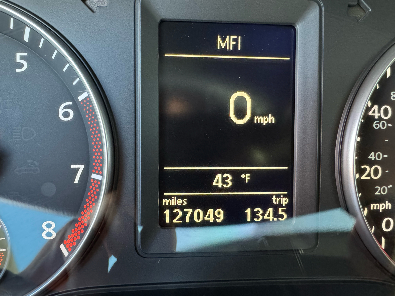 Volkswagen GLI 4dr Sdn DSG 2012