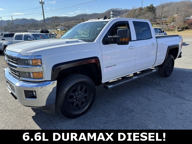 Chevrolet Silverado 3500HD Built After Aug 14 4WD Crew Cab 153.7" LT 2015