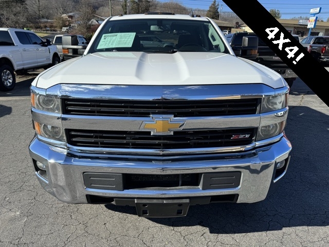 Chevrolet Silverado 3500HD Built After Aug 14 4WD Crew Cab 153.7" LT 2015