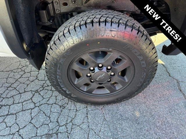 Chevrolet Silverado 3500HD Built After Aug 14 4WD Crew Cab 153.7" LT 2015