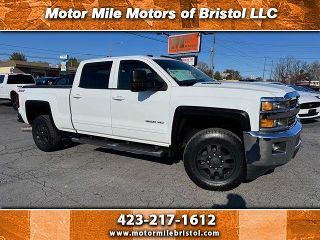 2015 Chevrolet Silverado 3500HD Built After Aug 14 4WD Crew Cab 153.7" LT