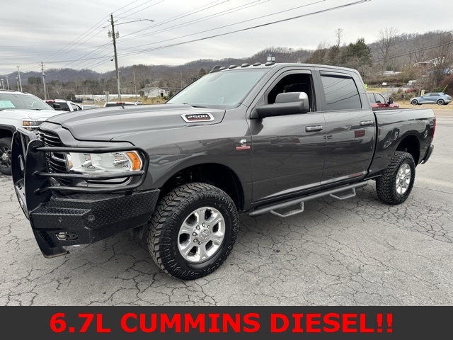 RAM 2500 Big Horn 4x4 Crew Cab 6'4" Box 2019