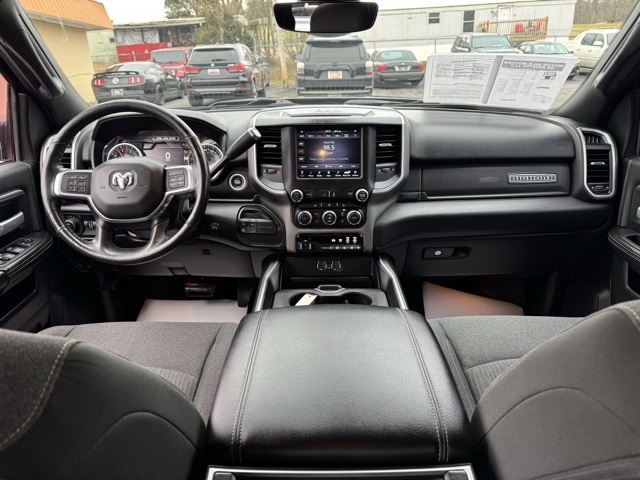 RAM 2500 Big Horn 4x4 Crew Cab 6'4" Box 2019