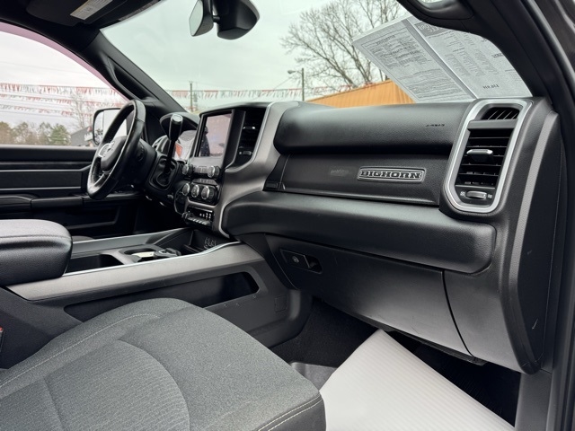 RAM 2500 Big Horn 4x4 Crew Cab 6'4" Box 2019