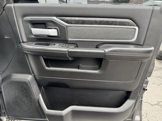 RAM 2500 Big Horn 4x4 Crew Cab 6'4" Box 2019