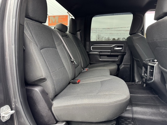 RAM 2500 Big Horn 4x4 Crew Cab 6'4" Box 2019