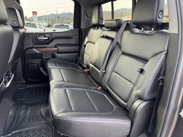 GMC Sierra 1500 4WD Crew Cab 147" SLT 2019
