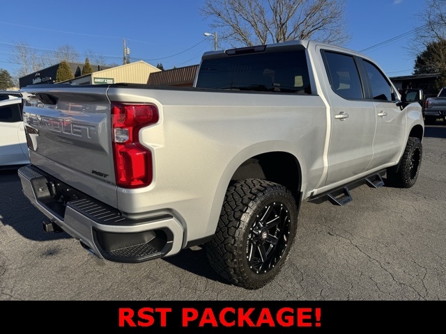 Chevrolet Silverado 1500 4WD Crew Cab 147" RST 2020