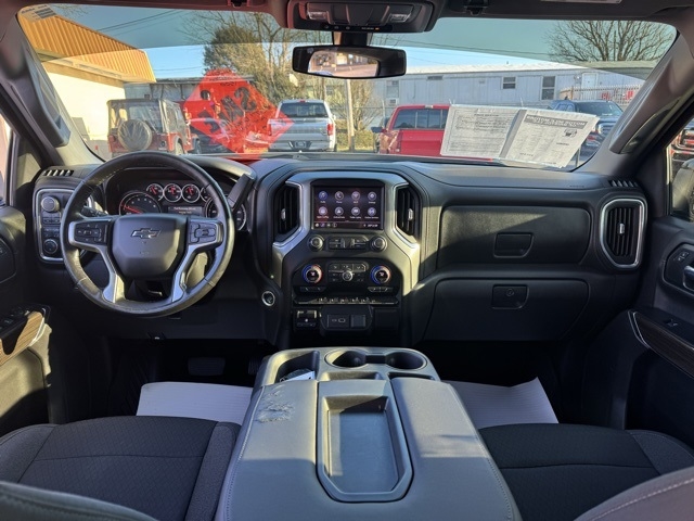 Chevrolet Silverado 1500 4WD Crew Cab 147" RST 2020