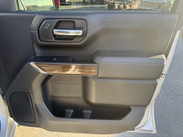 Chevrolet Silverado 1500 4WD Crew Cab 147" RST 2020