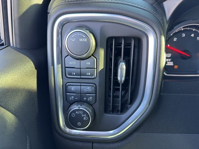 Chevrolet Silverado 1500 4WD Crew Cab 147" RST 2020