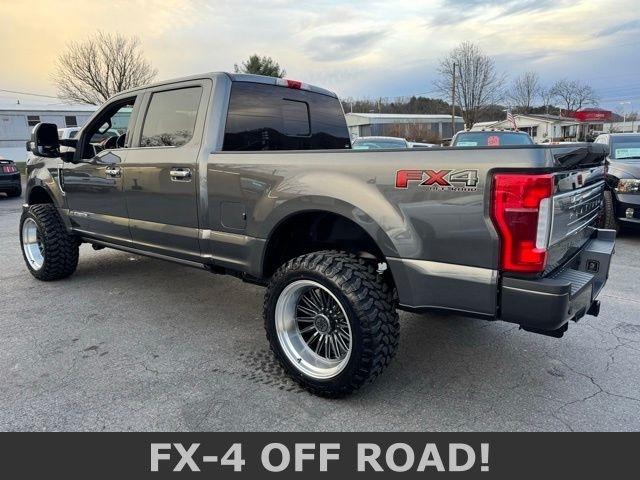 Ford Super Duty F-250 SRW Platinum 4WD Crew Cab 6.75' Box 2019