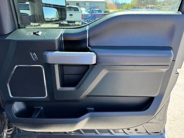 Ford Super Duty F-250 SRW Platinum 4WD Crew Cab 6.75' Box 2019