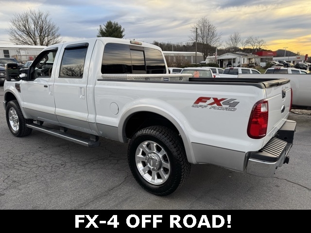 Ford Super Duty F-250 SRW 4WD Crew Cab 156" Lariat 2010