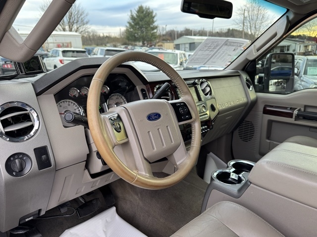 Ford Super Duty F-250 SRW 4WD Crew Cab 156" Lariat 2010