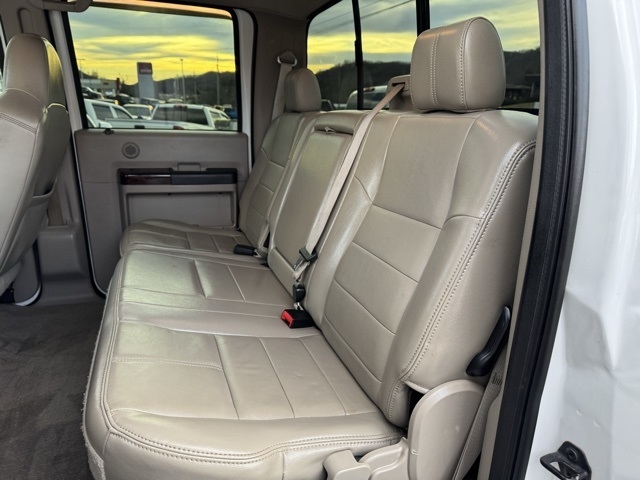 Ford Super Duty F-250 SRW 4WD Crew Cab 156" Lariat 2010