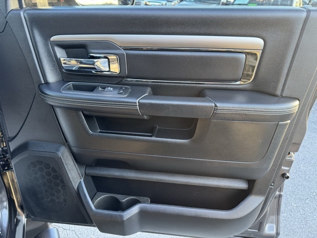 RAM 2500 Laramie 4x4 Mega Cab 6'4" Box 2018