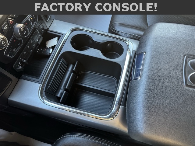 RAM 2500 Laramie 4x4 Mega Cab 6'4" Box 2018