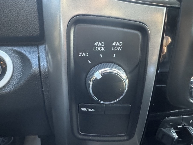 RAM 2500 Laramie 4x4 Mega Cab 6'4" Box 2018