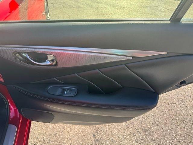 Infiniti Q50 Red Sport 400 AWD 2018