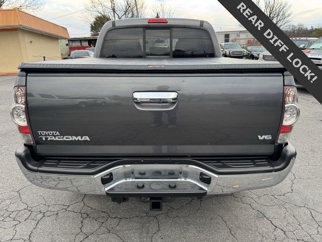 Toyota Tacoma 4WD Double Cab LB V6 AT TRD Off Road (Natl) 2015