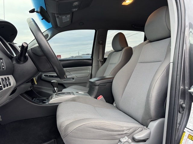 Toyota Tacoma 4WD Double Cab LB V6 AT TRD Off Road (Natl) 2015