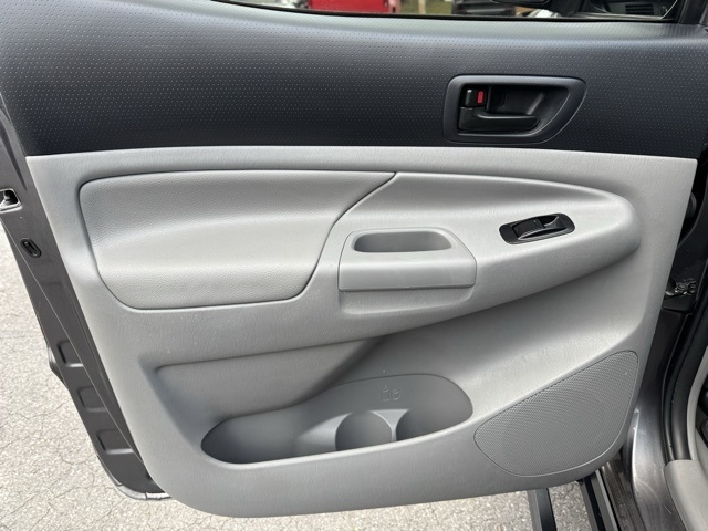 Toyota Tacoma 4WD Double Cab LB V6 AT TRD Off Road (Natl) 2015