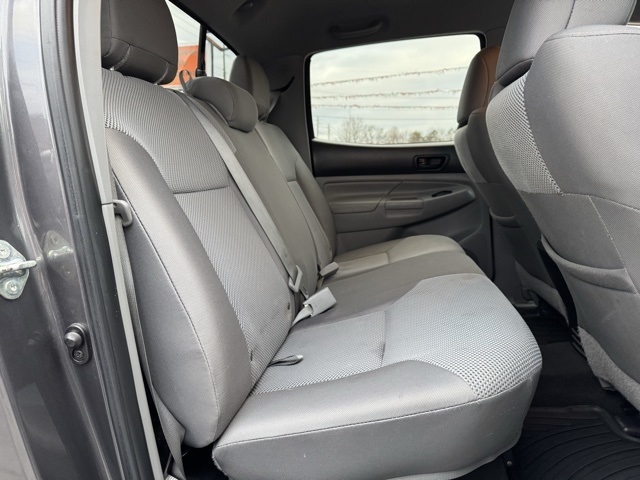 Toyota Tacoma 4WD Double Cab LB V6 AT TRD Off Road (Natl) 2015