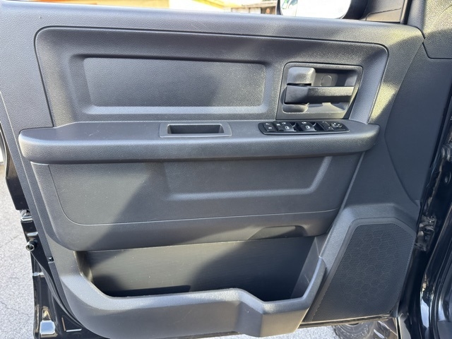 RAM 2500 4WD Crew Cab 149" ST 2011