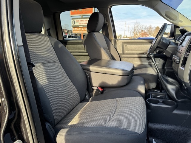 RAM 2500 4WD Crew Cab 149" ST 2011