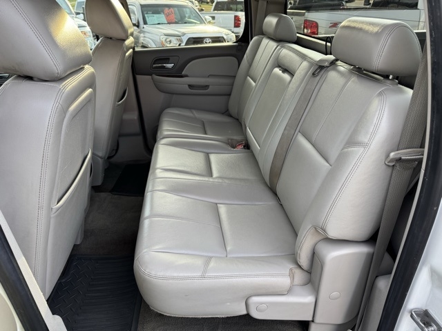 Chevrolet Silverado 3500HD 4WD Crew Cab 167.7" LTZ 2012