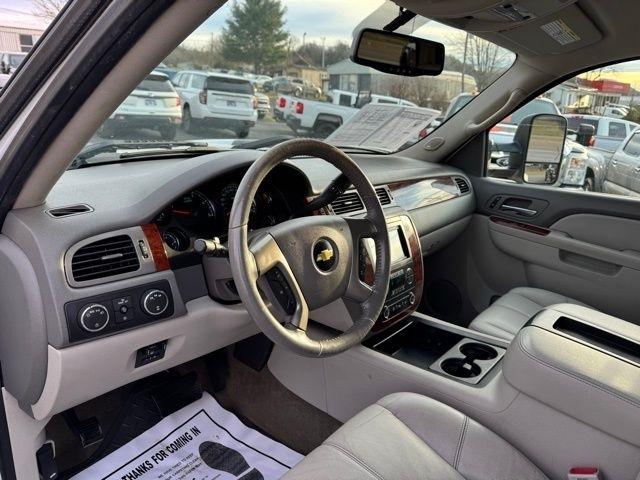 Chevrolet Silverado 3500HD 4WD Crew Cab 167.7" LTZ 2012