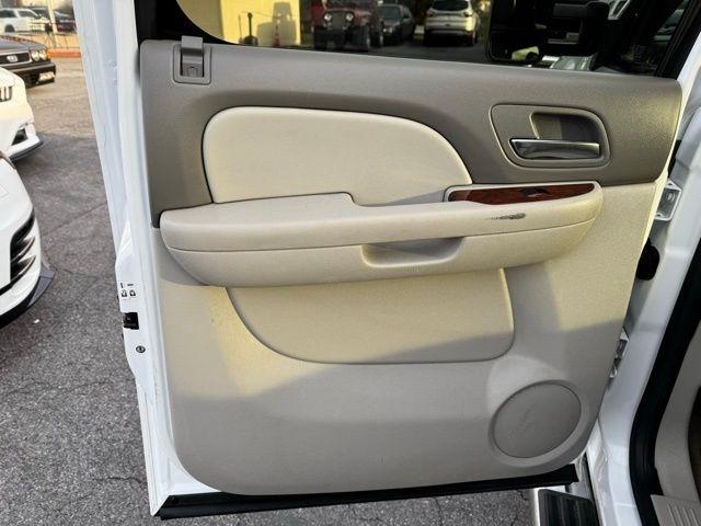 Chevrolet Silverado 3500HD 4WD Crew Cab 167.7" LTZ 2012