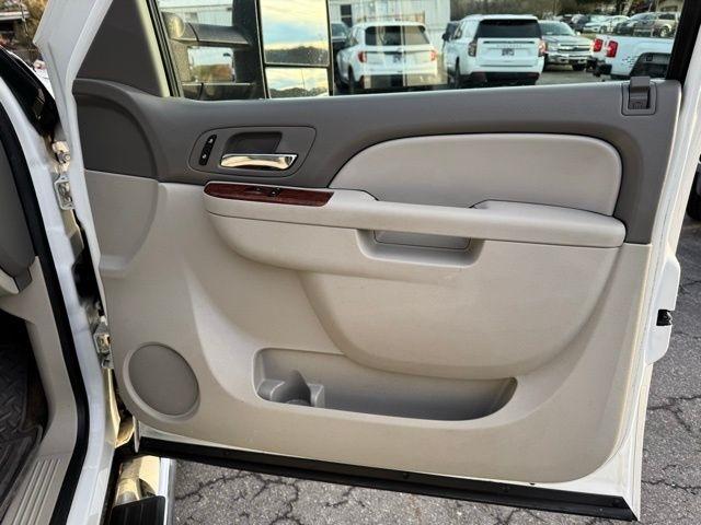 Chevrolet Silverado 3500HD 4WD Crew Cab 167.7" LTZ 2012