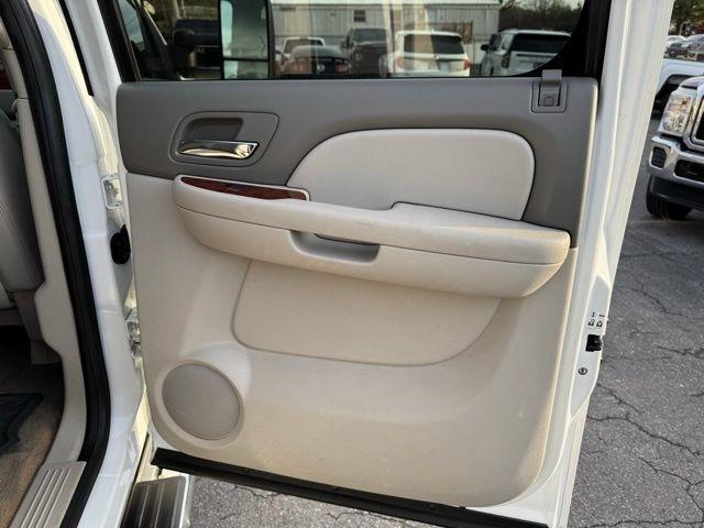 Chevrolet Silverado 3500HD 4WD Crew Cab 167.7" LTZ 2012