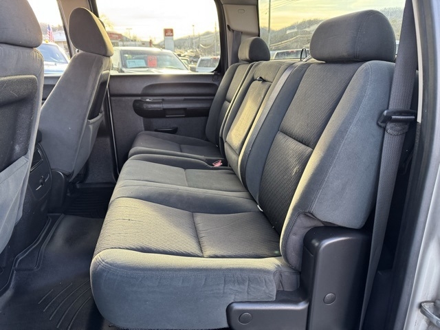 Chevrolet Silverado 2500HD 4WD Crew Cab 153" LT 2009