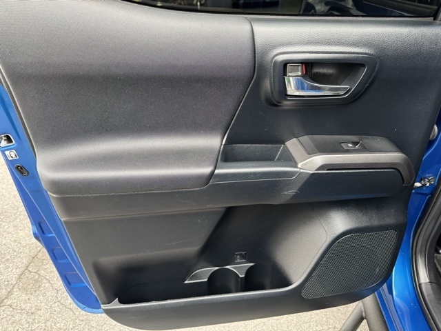 Toyota Tacoma 4WD Double Cab V6 MT TRD Off Road (Natl) 2016