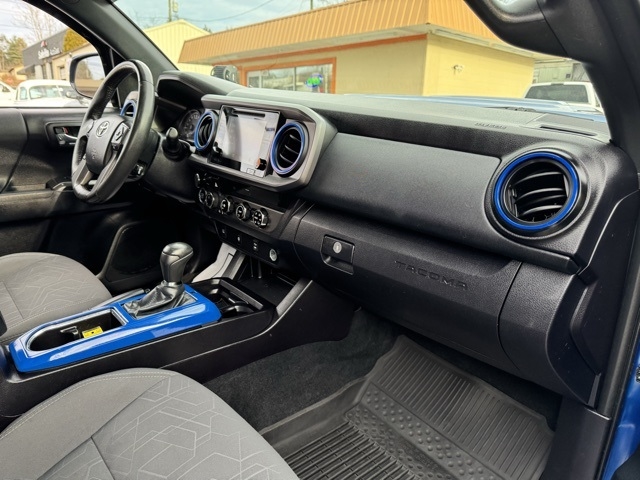 Toyota Tacoma 4WD Double Cab V6 MT TRD Off Road (Natl) 2016