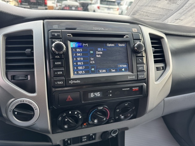 Toyota Tacoma 4WD Double Cab V6 MT (Natl) 2013