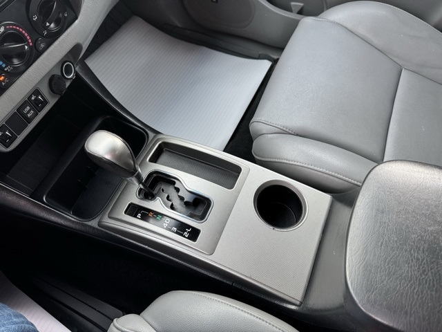 Toyota Tacoma 4WD Double Cab V6 MT (Natl) 2013