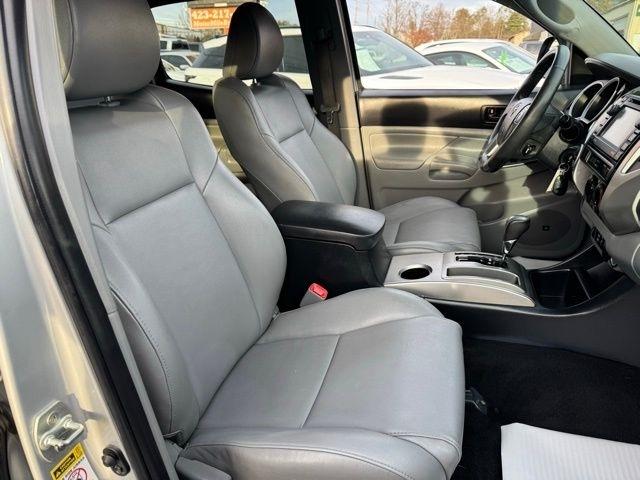 Toyota Tacoma 4WD Double Cab V6 MT (Natl) 2013