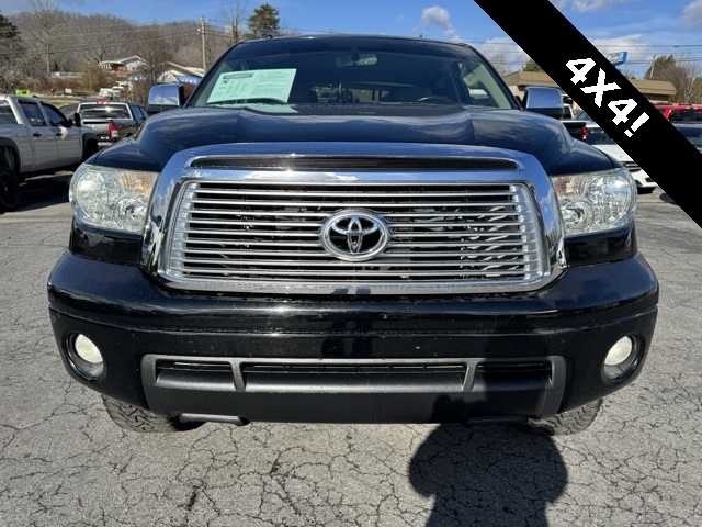 Toyota Tundra 4WD Truck CrewMax 5.7L V8 6-Spd AT LTD (Natl) 2011
