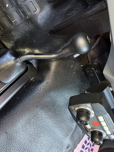 Ford Super Duty F-550 DRW 4WD Reg Cab 141" WB 60" CA XLT 2015