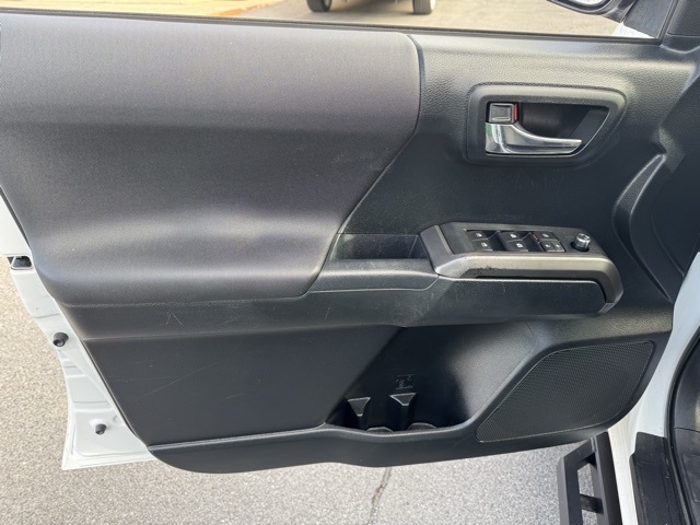 Toyota Tacoma TRD Off Road Double Cab 5' Bed V6 4x4 MT (Natl) 2017