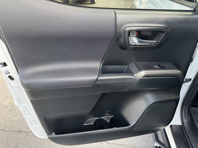 Toyota Tacoma TRD Off Road Double Cab 5' Bed V6 4x4 MT (Natl) 2017