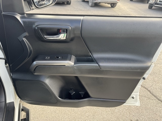 Toyota Tacoma TRD Off Road Double Cab 5' Bed V6 4x4 MT (Natl) 2017