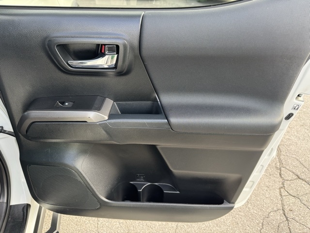 Toyota Tacoma TRD Off Road Double Cab 5' Bed V6 4x4 MT (Natl) 2017