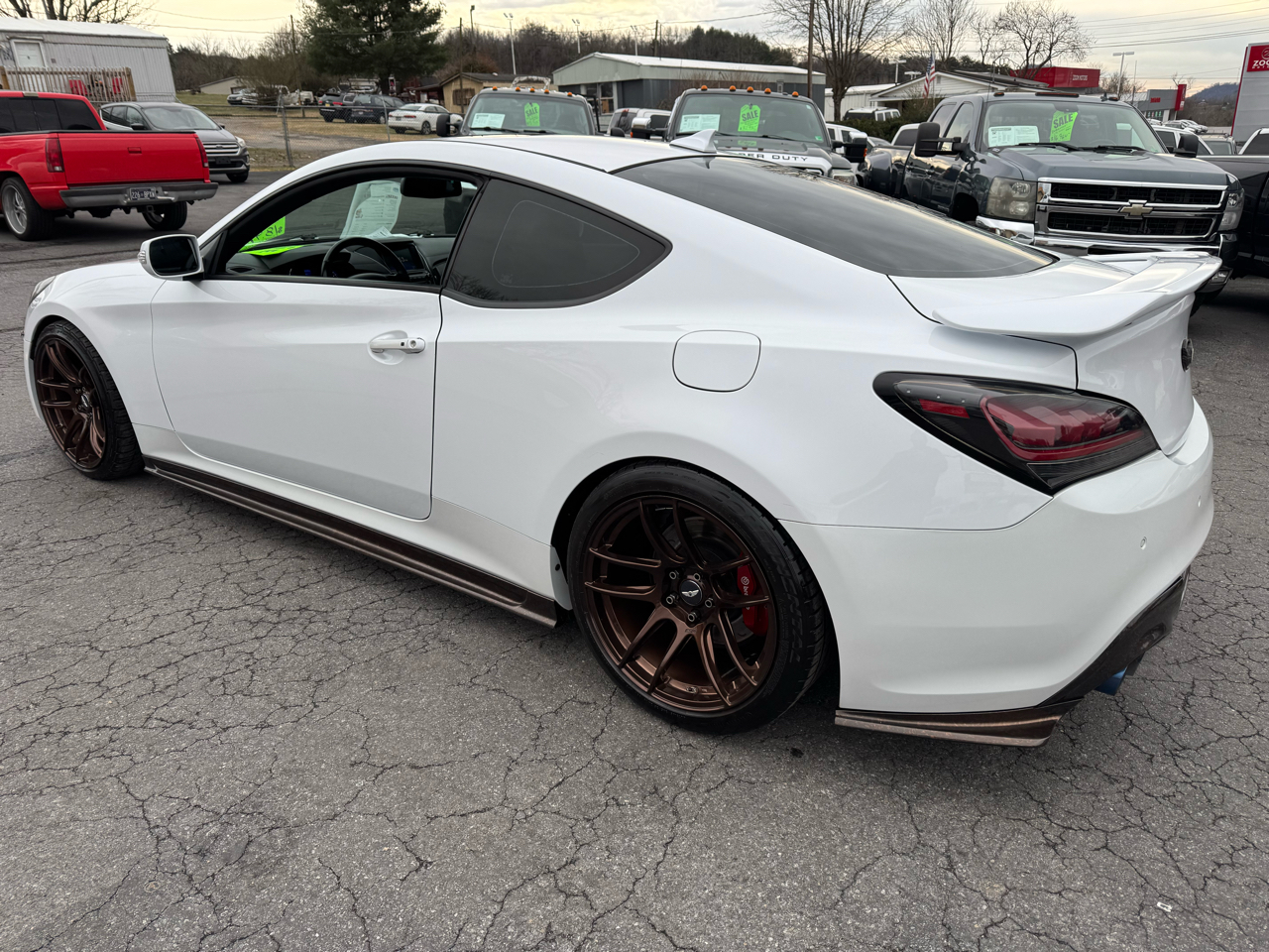 Hyundai Genesis Coupe 2dr 3.8L Auto Ultimate w/Black Seats 2016